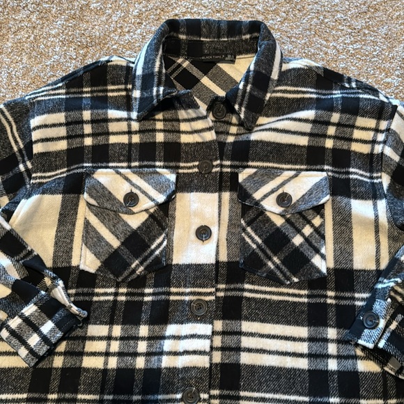 Shacket. Size M. - Picture 2 of 2